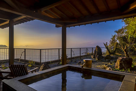 residence,Southhold,NY
		 