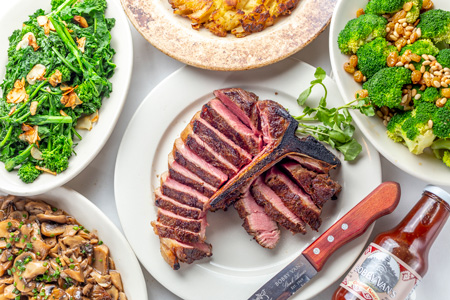 Tボーンステーキ